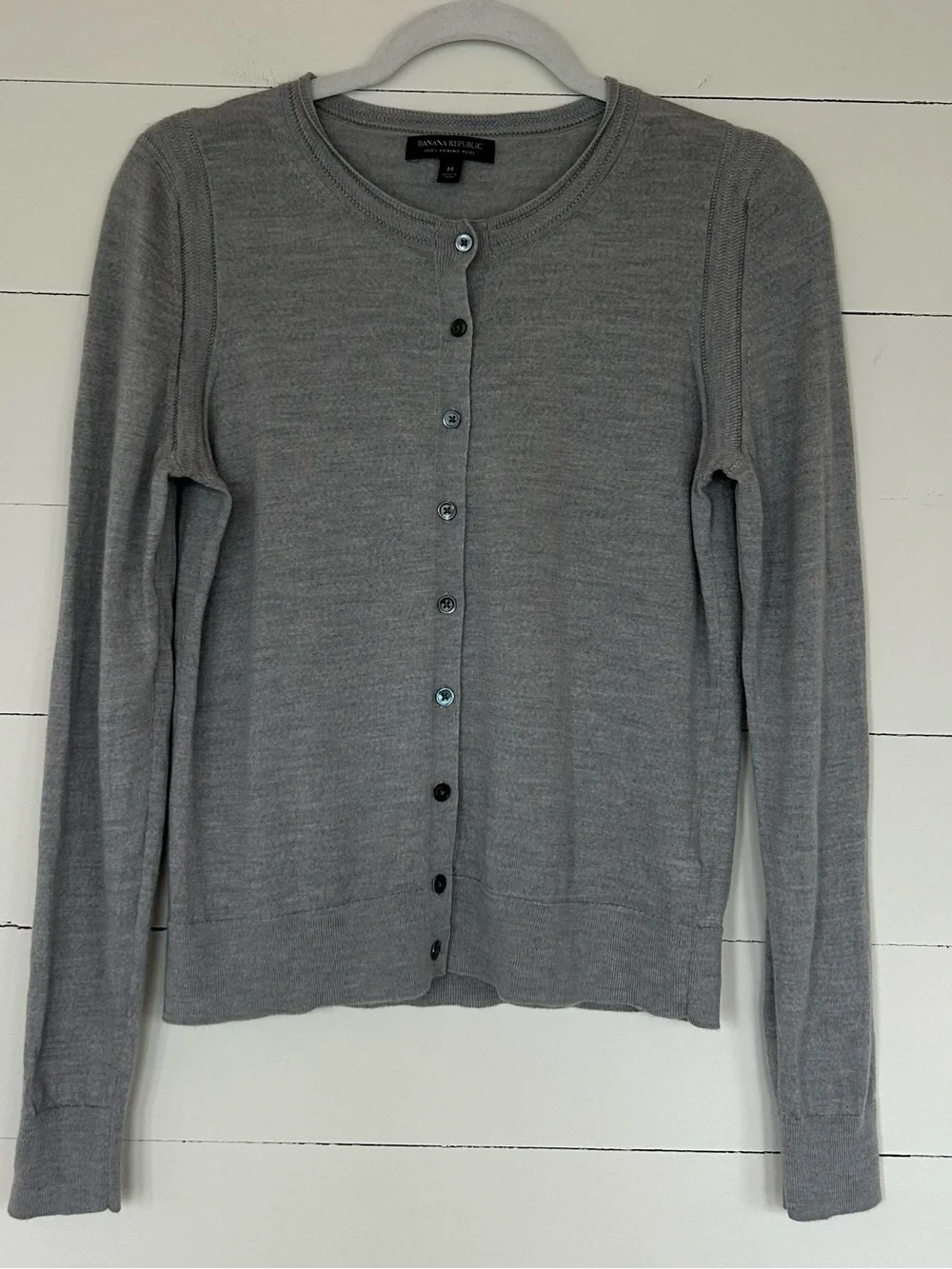 Banana Republic Light Gray Merino Wool Crewneck Cardigan, Size Medium - Picture 1 of 4